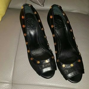 Tory burch black wedge size 8